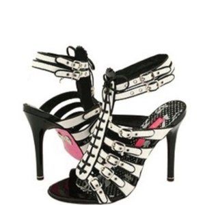 Betsey Johnson Daker White Linen Strappy Cage Stiletto Heels Sandals Sz 7.5 EUC